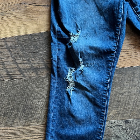 KanCan women’s XL button fly jeans with factory distressing - Picture 3 of 10